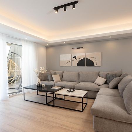 Luxury 4 Bedrooms Apartment Near Flisvos Marina Pireus Exteriör bild