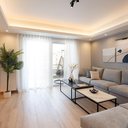 Luxury 4 Bedrooms Apartment Near Flisvos Marina Pireus Exteriör bild
