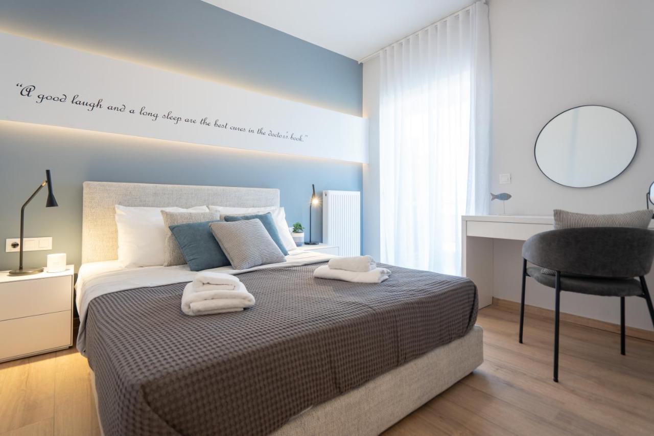 Luxury 4 Bedrooms Apartment Near Flisvos Marina Pireus Exteriör bild