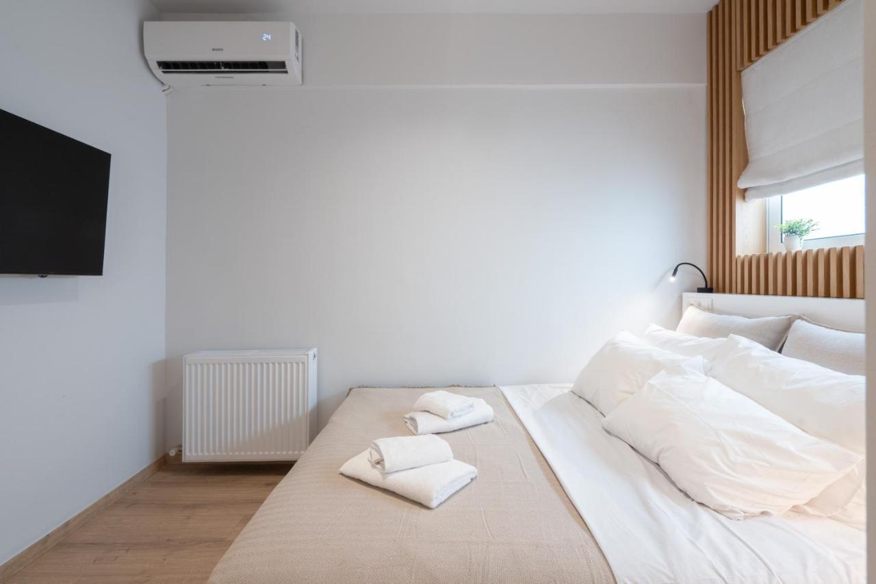 Luxury 4 Bedrooms Apartment Near Flisvos Marina Pireus Exteriör bild