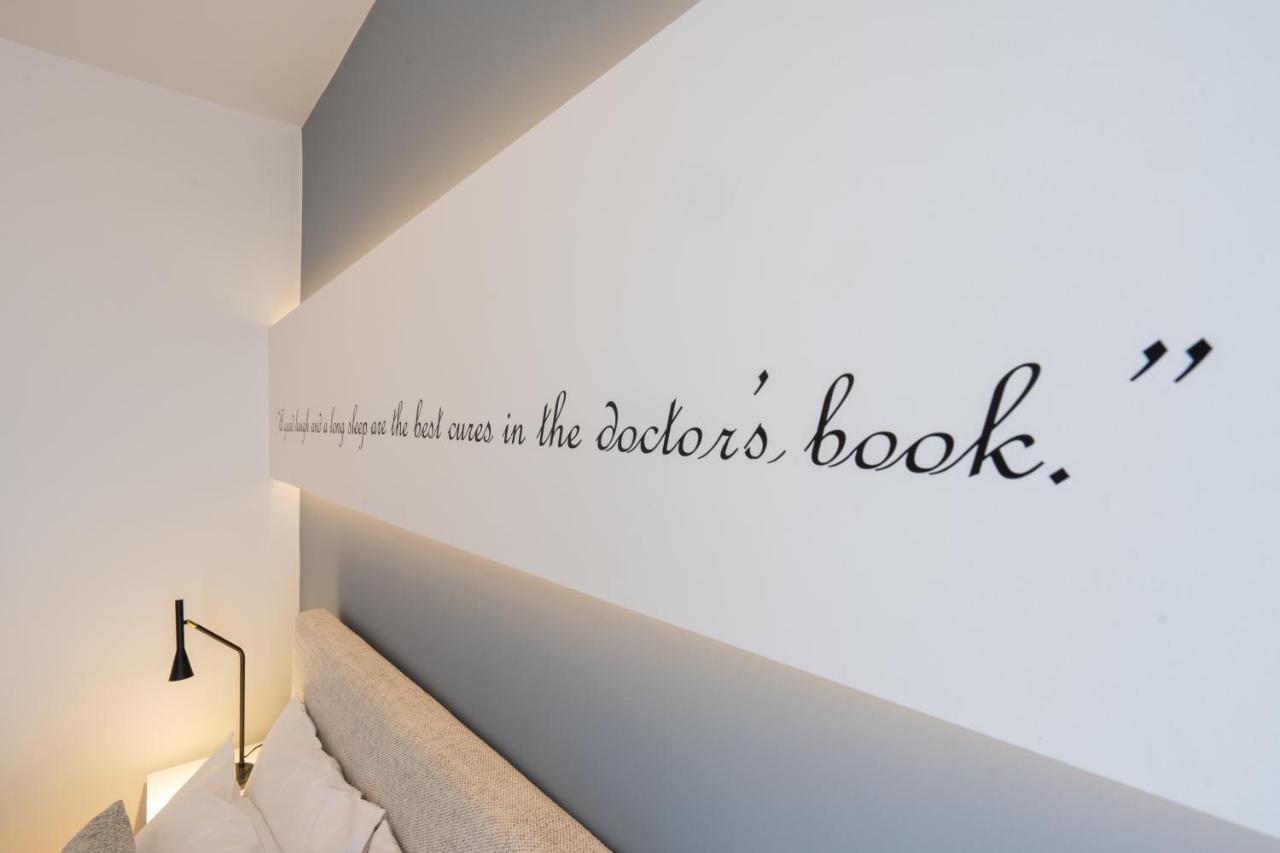 Luxury 4 Bedrooms Apartment Near Flisvos Marina Pireus Exteriör bild