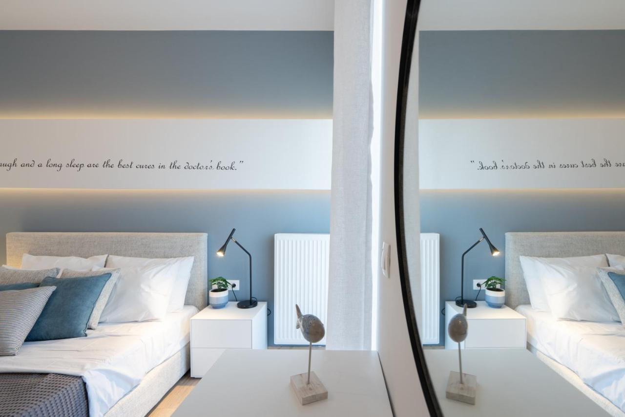 Luxury 4 Bedrooms Apartment Near Flisvos Marina Pireus Exteriör bild