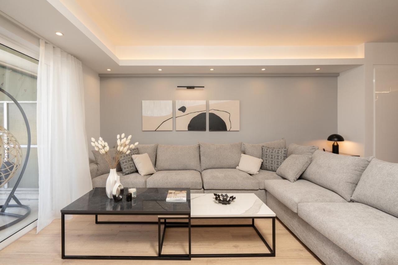Luxury 4 Bedrooms Apartment Near Flisvos Marina Pireus Exteriör bild