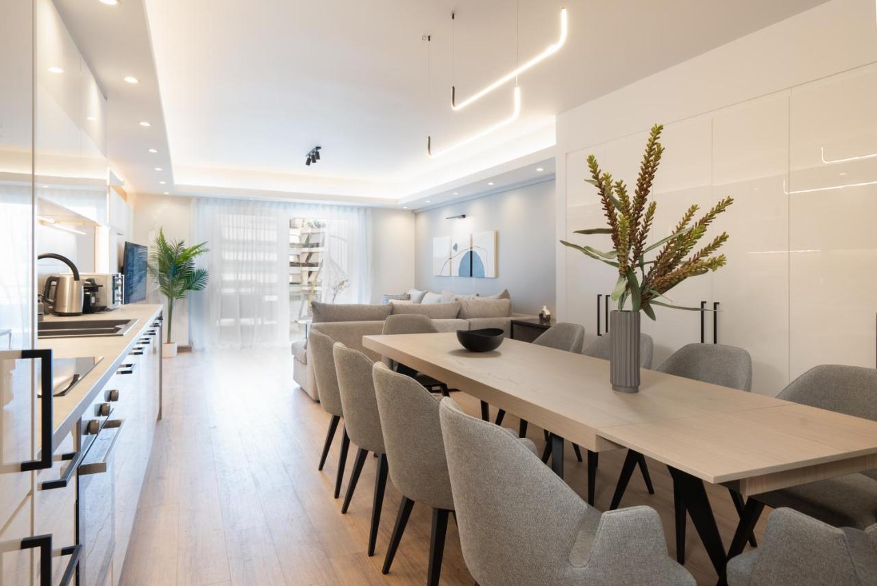 Luxury 4 Bedrooms Apartment Near Flisvos Marina Pireus Exteriör bild