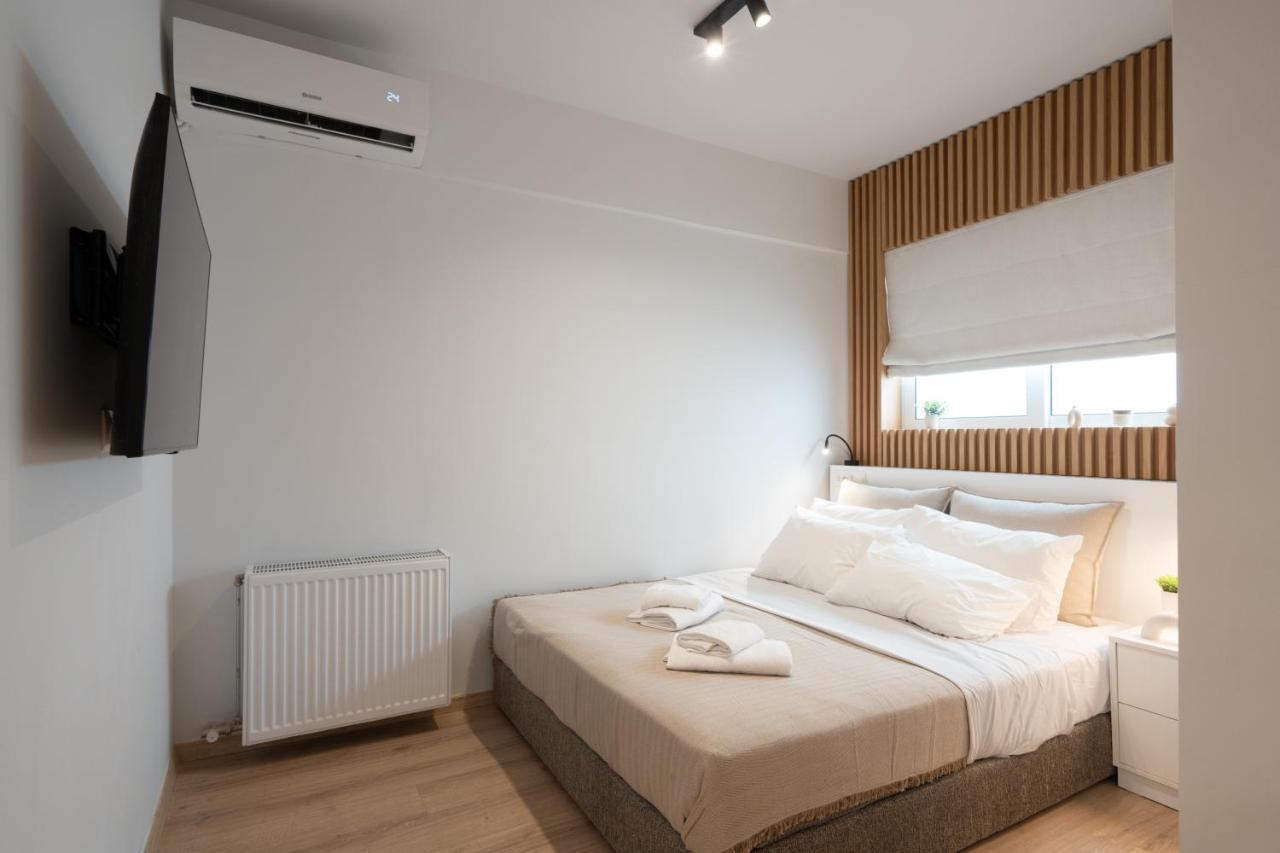 Luxury 4 Bedrooms Apartment Near Flisvos Marina Pireus Exteriör bild