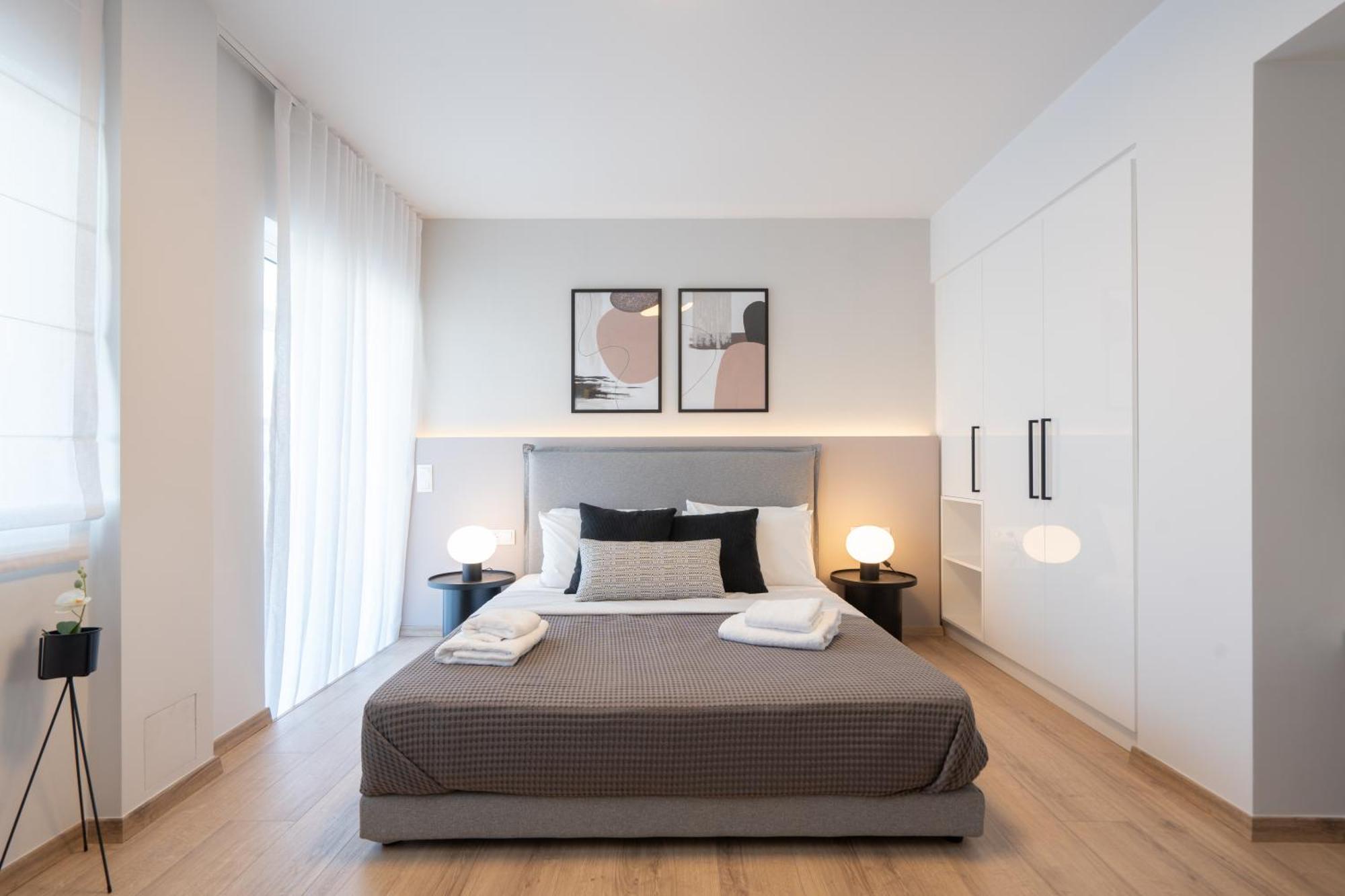Luxury 4 Bedrooms Apartment Near Flisvos Marina Pireus Exteriör bild