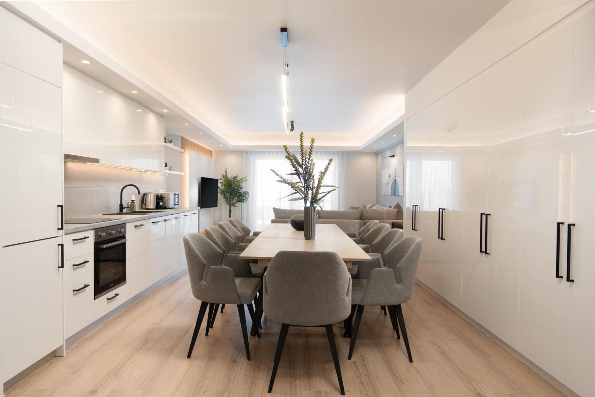 Luxury 4 Bedrooms Apartment Near Flisvos Marina Pireus Exteriör bild