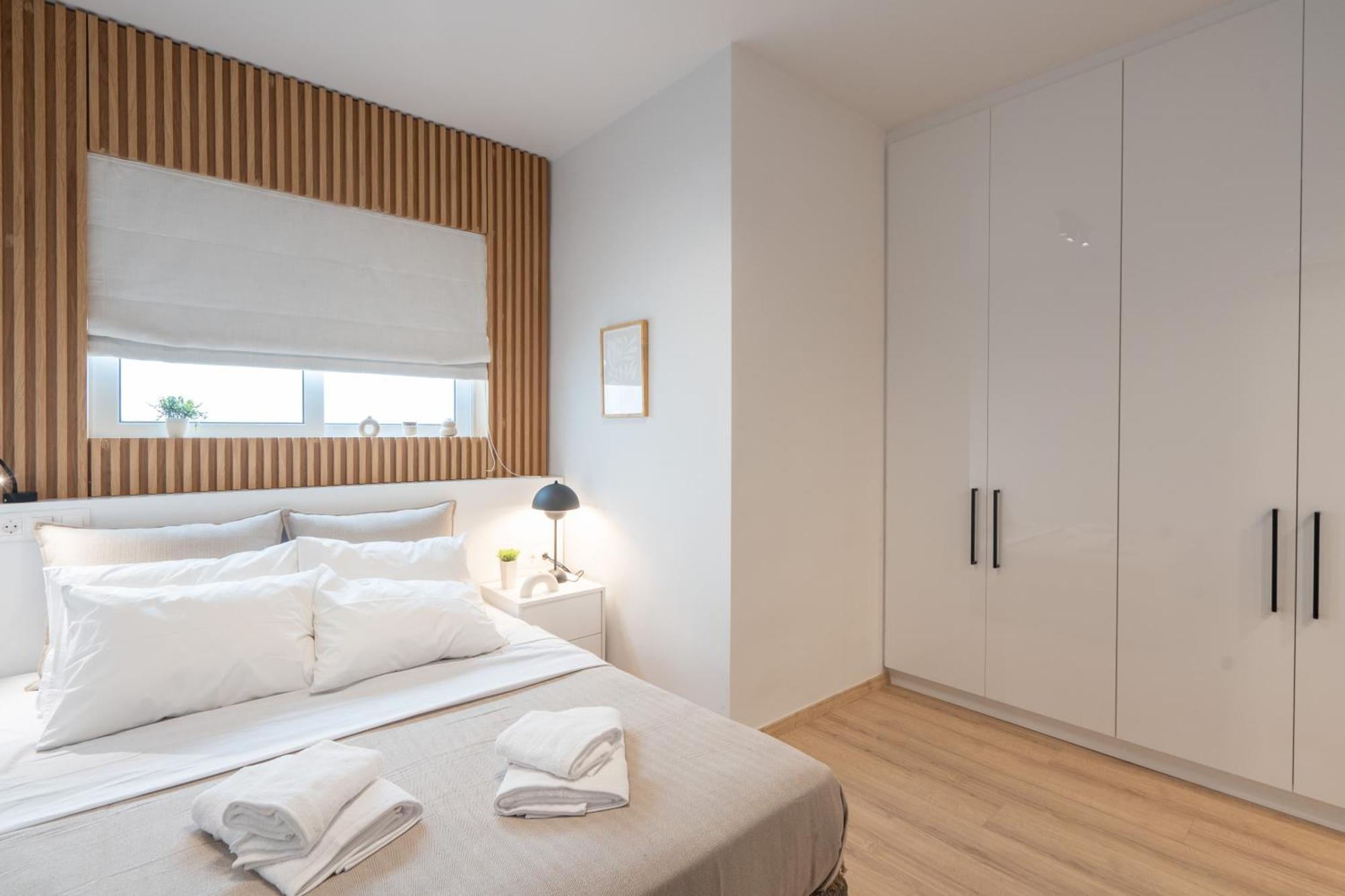 Luxury 4 Bedrooms Apartment Near Flisvos Marina Pireus Exteriör bild